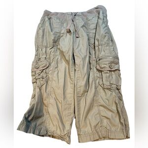 Ladies GH Bass cargo capri